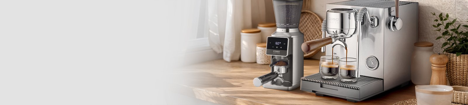 Máy pha cà phê CASO EspressoGourmet cùng cối xay trên bàn bếp